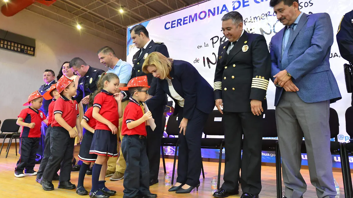 graduacion mis pasos en prevencion de incendios  (23)